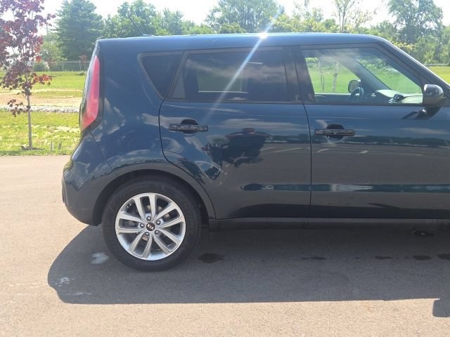 Used 2017 Kia Soul + w/ Audio Package FWD image 7