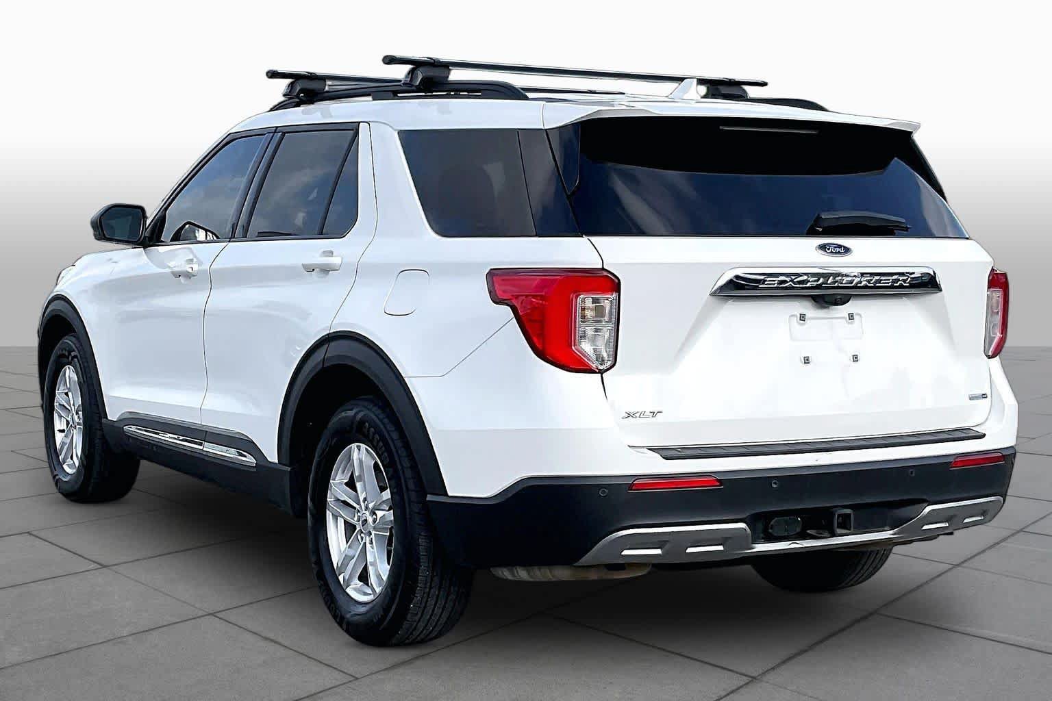Certified 2020 Ford Explorer XLT w/ Equipment Group 202A AWD/4WD image 12