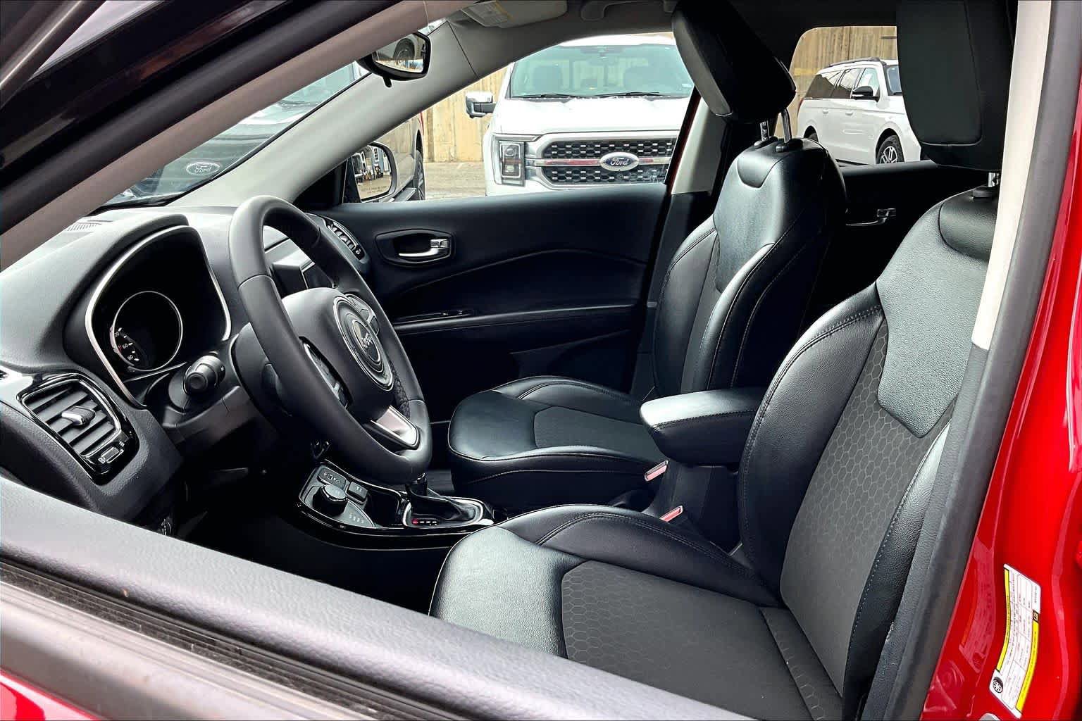 Used 2021 Jeep Compass Latitude AWD/4WD image 8
