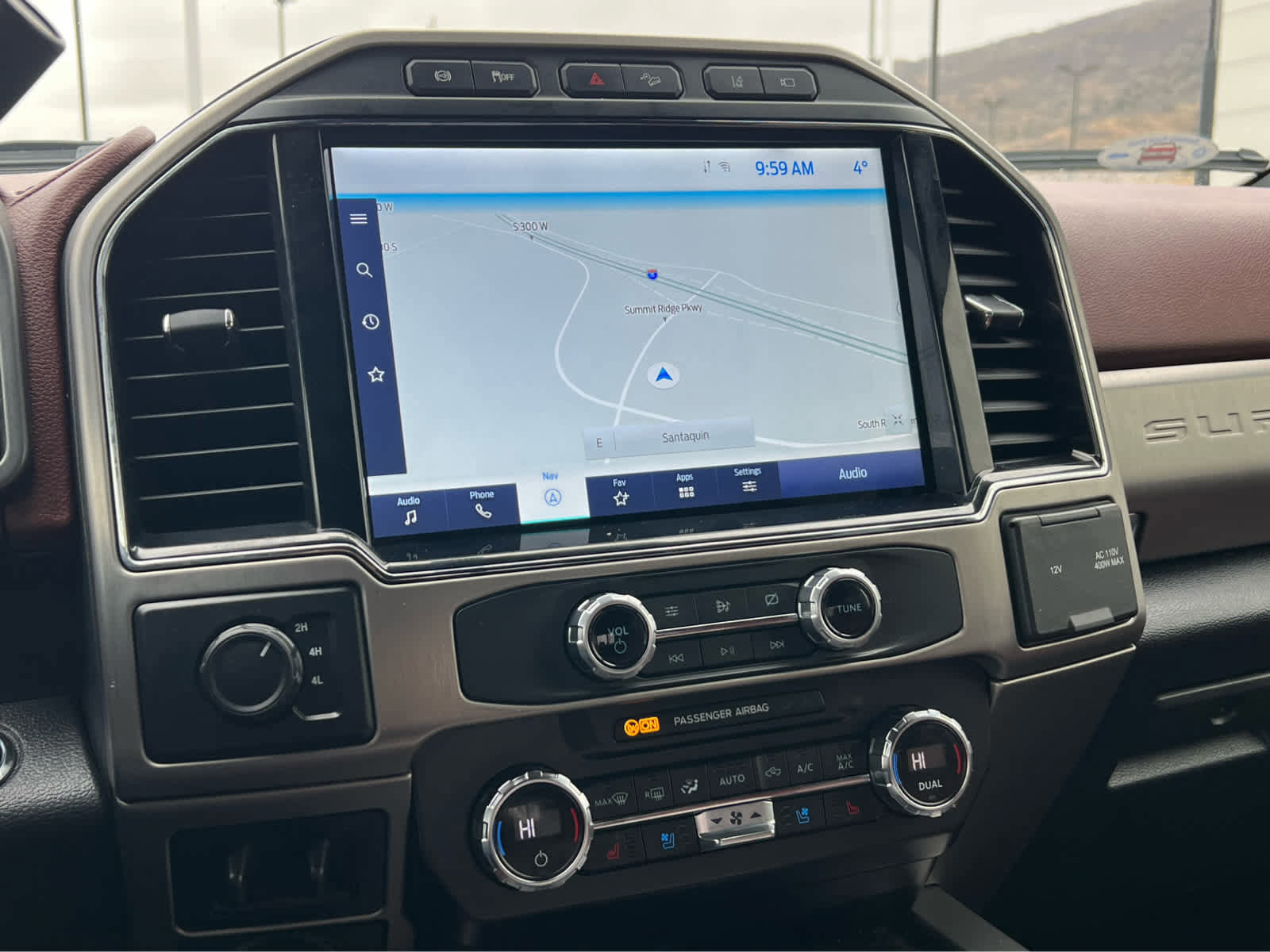 Certified 2022 Ford F450 Platinum w/ FX4 Off-Road Package image 37