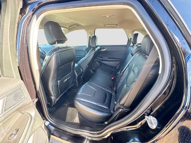 Certified 2024 Ford Edge Titanium image 19