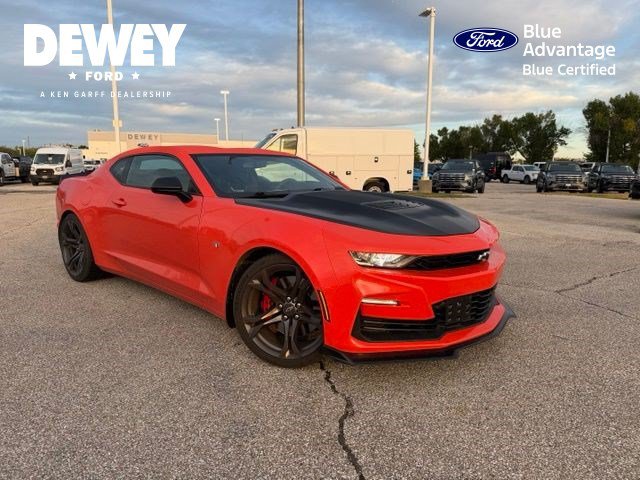Used 2020 Chevrolet Camaro SS RWD image 1