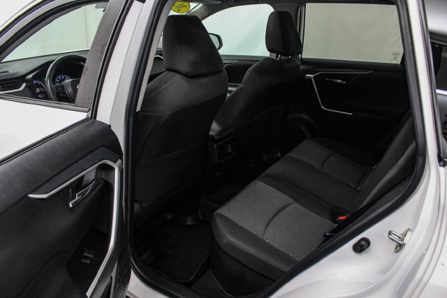 Used 2021 Toyota RAV4 XLE w/ Convenience Package AWD/4WD image 11