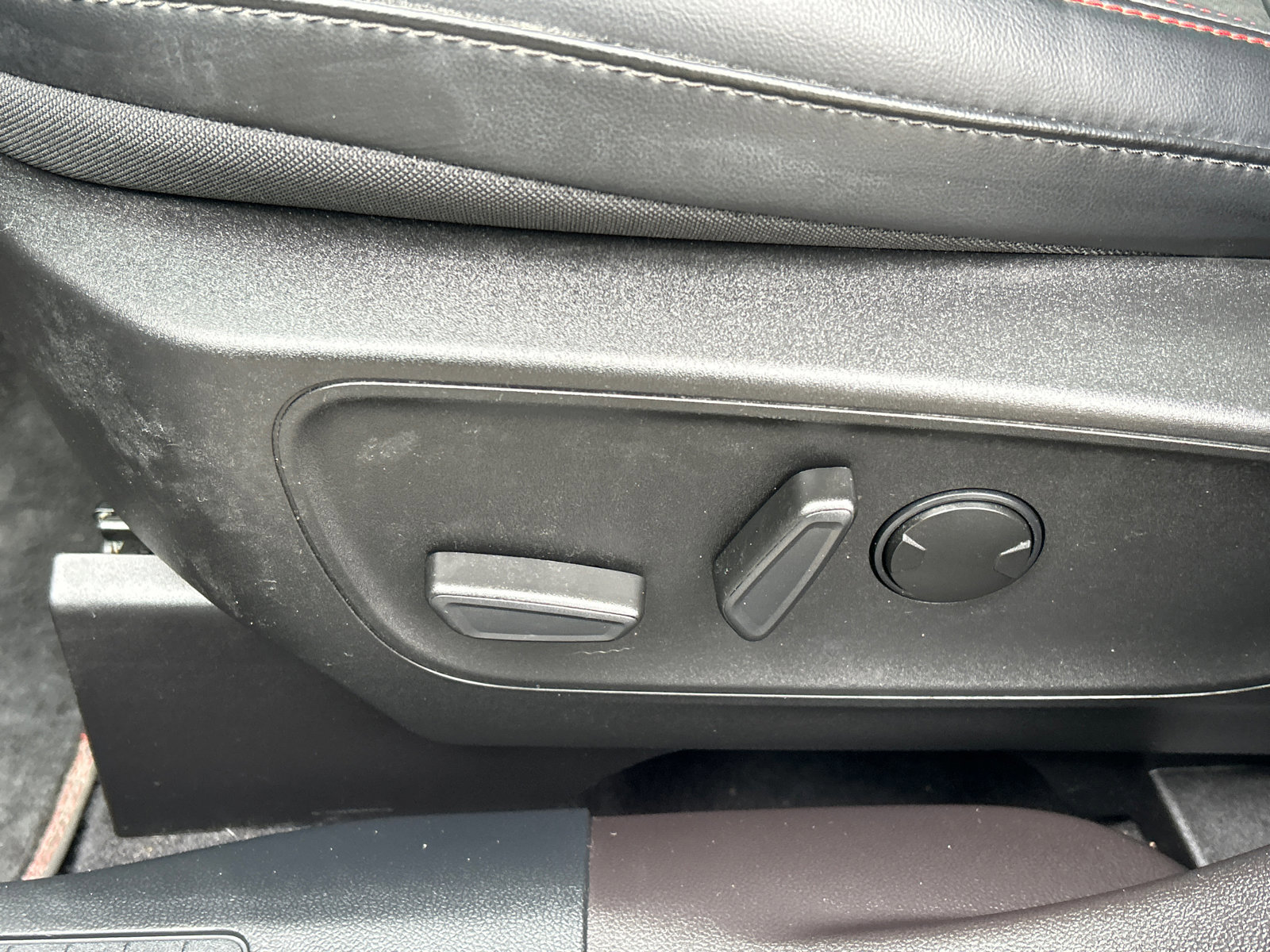 Certified 2023 Ford Escape ST-Line w/ Tech Pack #1 image 12