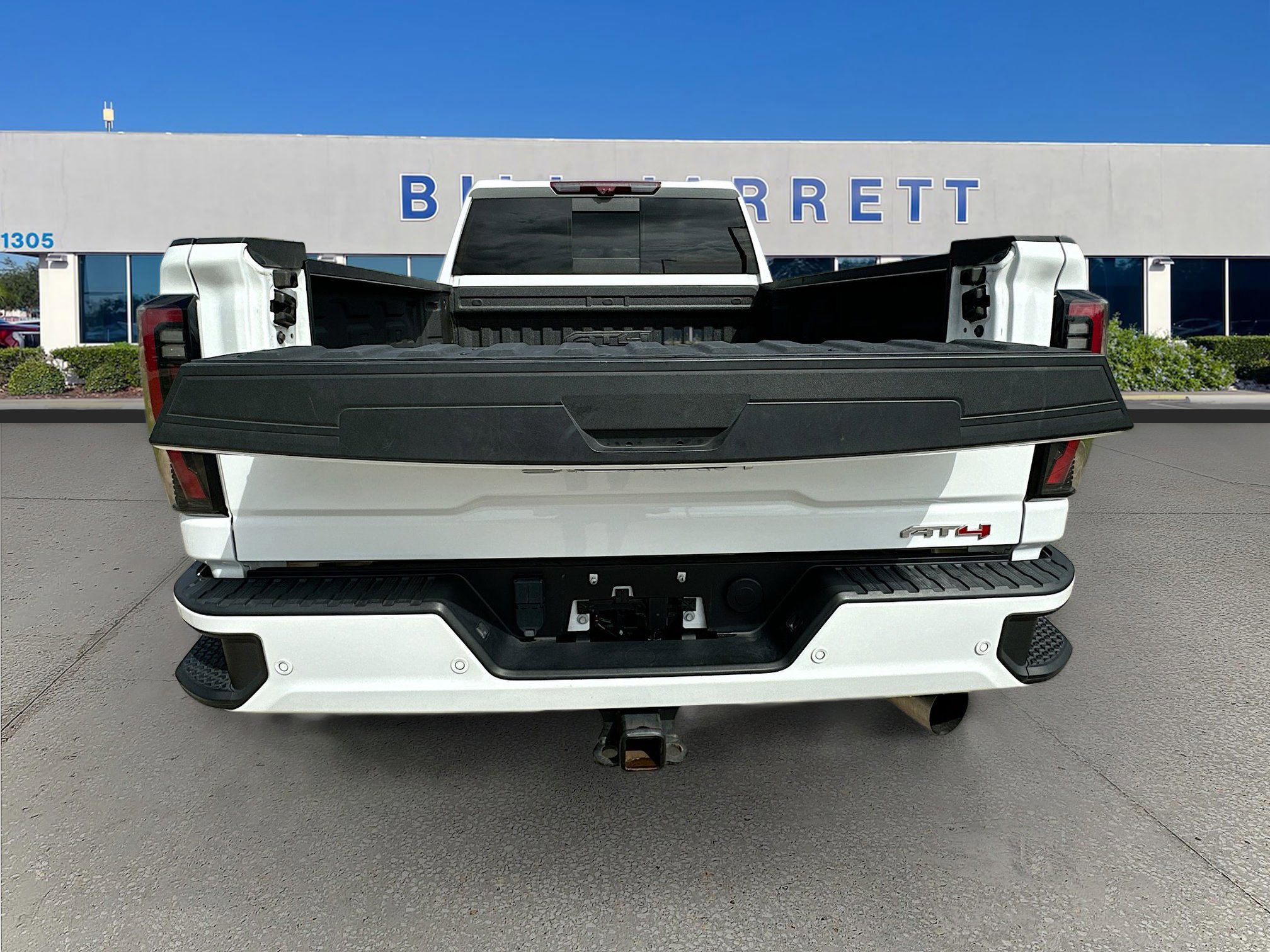 Used 2024 GMC Sierra 2500 AT4 w/ AT4 Premium Plus Package image 5