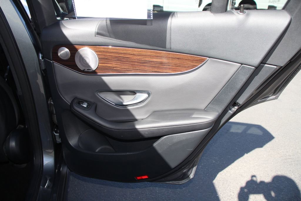 Used 2021 Mercedes-Benz GLC 300 image 26