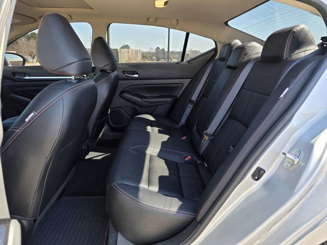 Used 2023 Nissan Altima 2.5 SR w/ SR Premium Package image 16