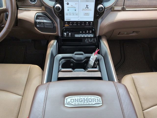 Used 2022 RAM 3500 Limited AWD/4WD image 23