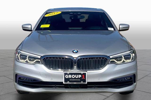 Used 2017 BMW 530i xDrive AWD/4WD image 4