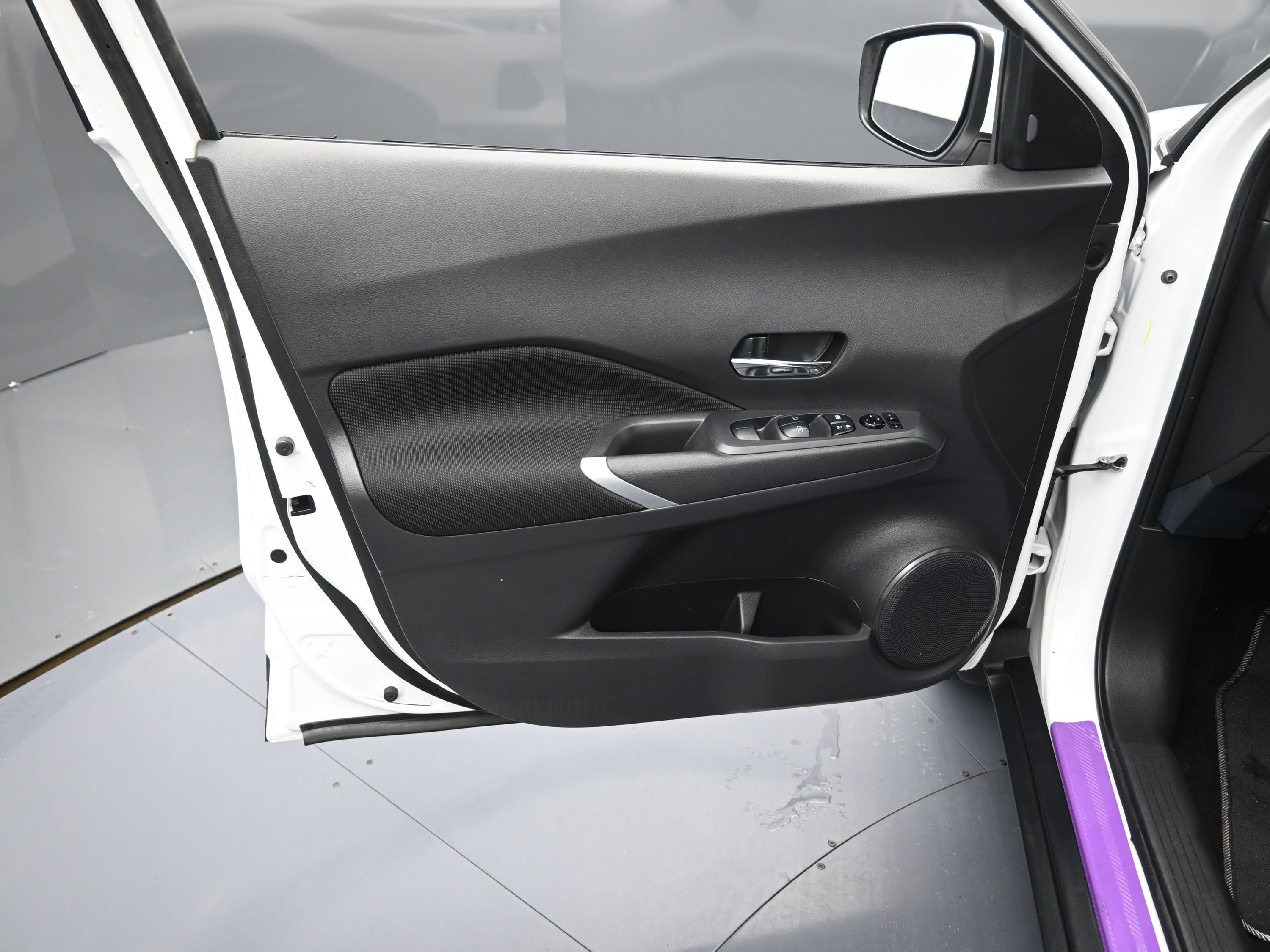 Used 2022 Nissan Kicks SV image 30