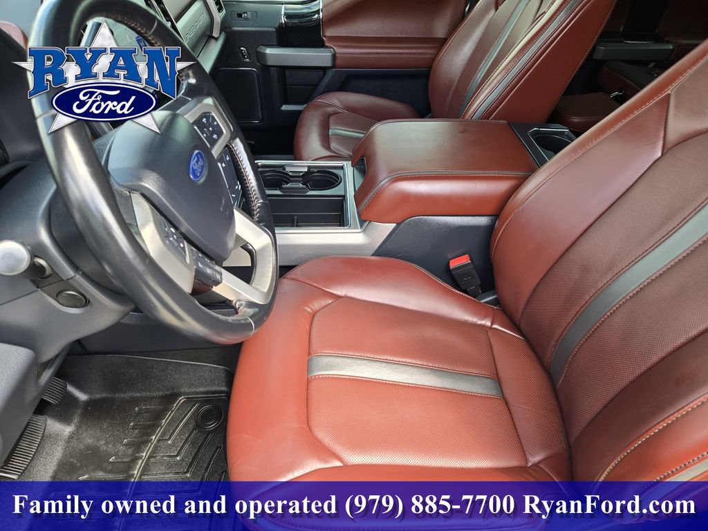 Certified 2022 Ford F350 Platinum w/ FX4 Off-Road Package AWD/4WD image 9