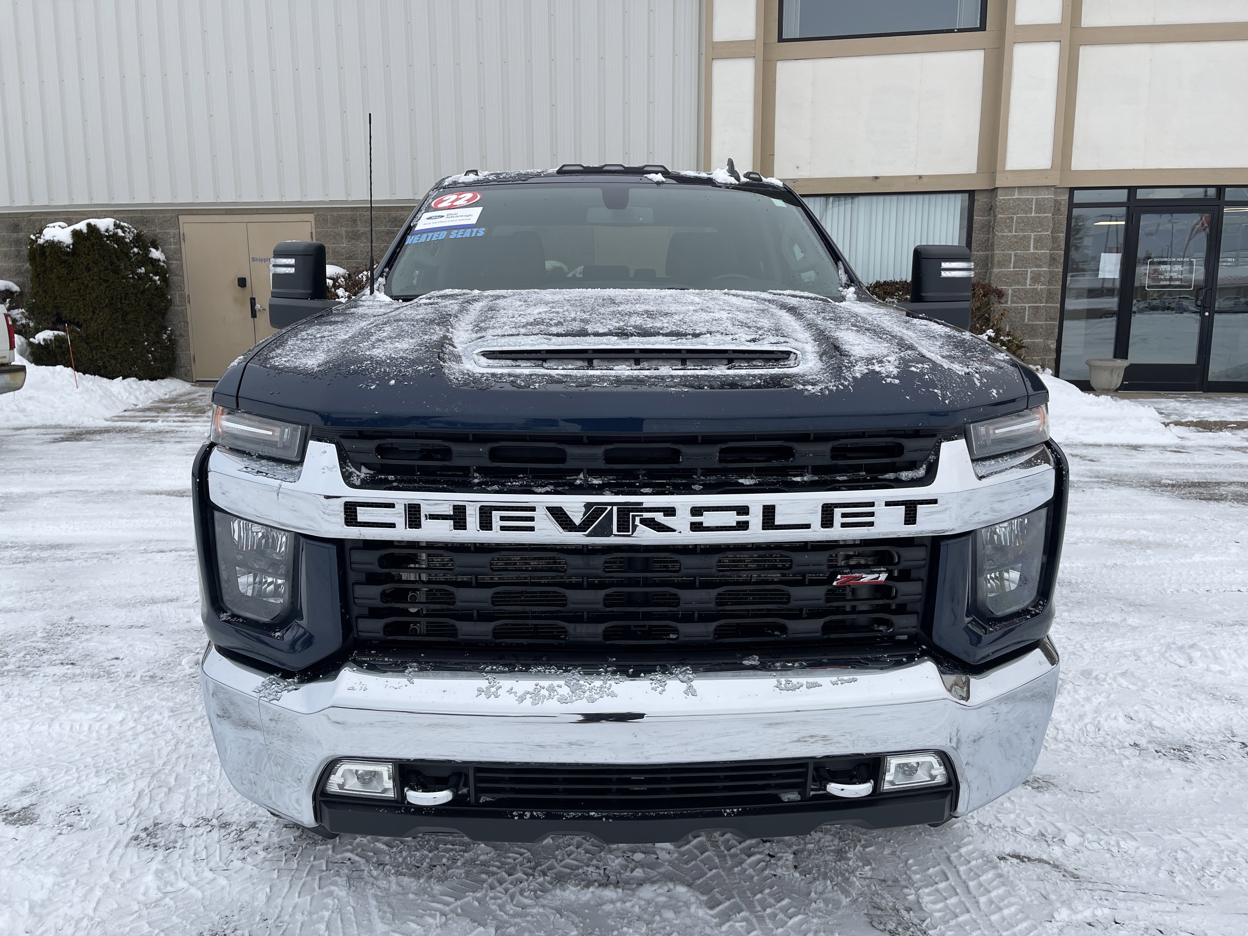 Used 2022 Chevrolet Silverado 3500 LT w/ Convenience Package image 9