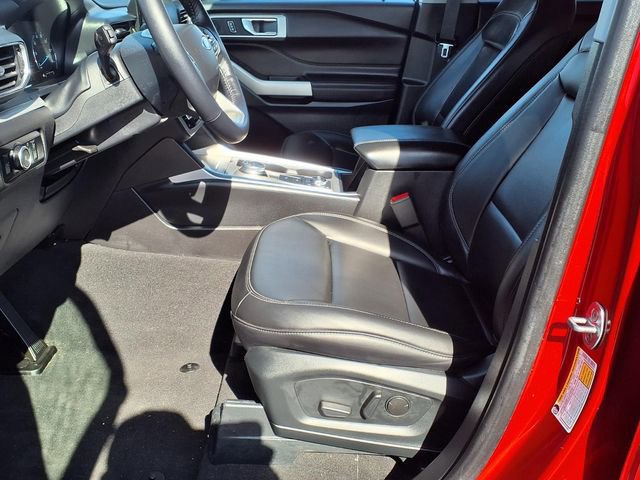 Certified 2024 Ford Explorer XLT w/ Equipment Group 202A AWD/4WD image 12