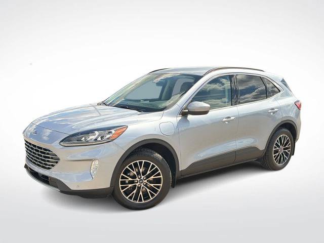Certified 2022 Ford Escape Titanium FWD image 1