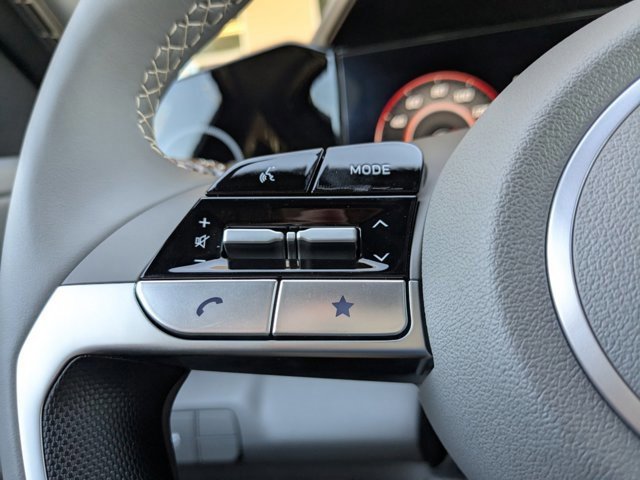 Used 2025 Hyundai Elantra SEL image 20