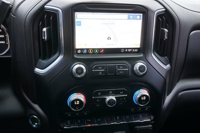 Used 2020 GMC Sierra 2500 AT4 w/ AT4 Premium Package AWD/4WD image 4