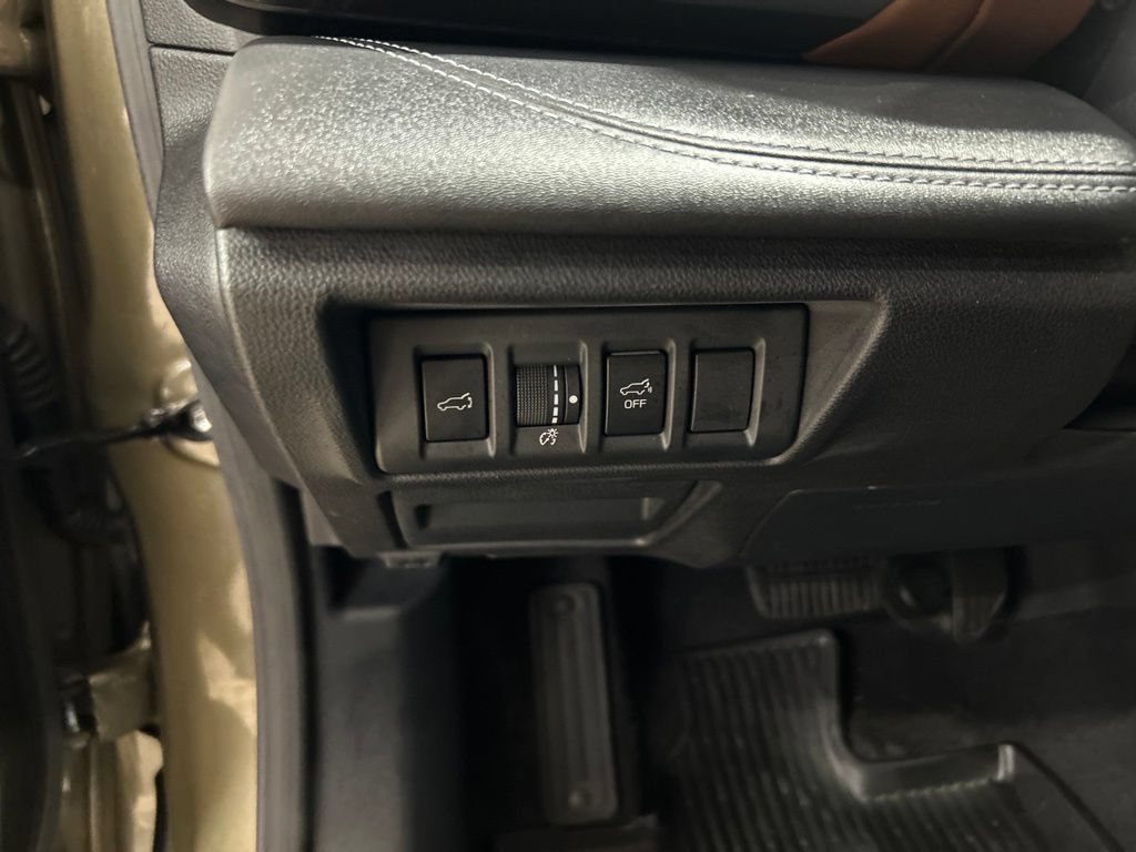 Used 2020 Subaru Outback Touring XT AWD/4WD image 14