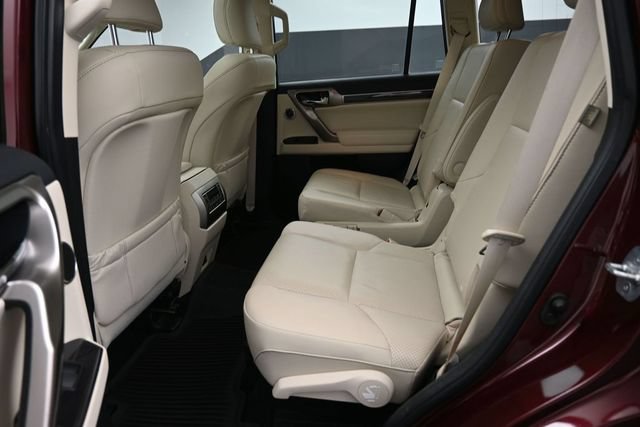 Used 2020 Lexus GX 460 Luxury w/ Luxury Sport Package AWD/4WD image 23