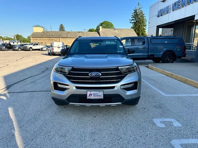 Certified 2021 Ford Explorer XLT w/ Equipment Group 202A AWD/4WD image 3