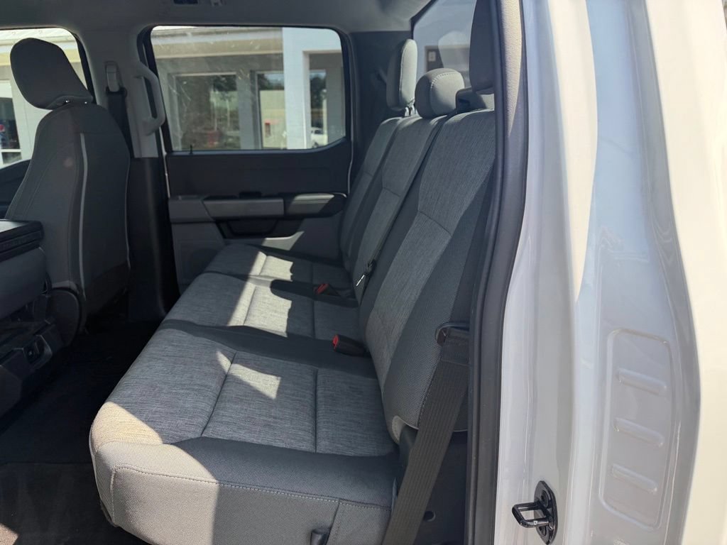 Certified 2023 Ford F250 XL w/ STX Appearance Package AWD/4WD image 12