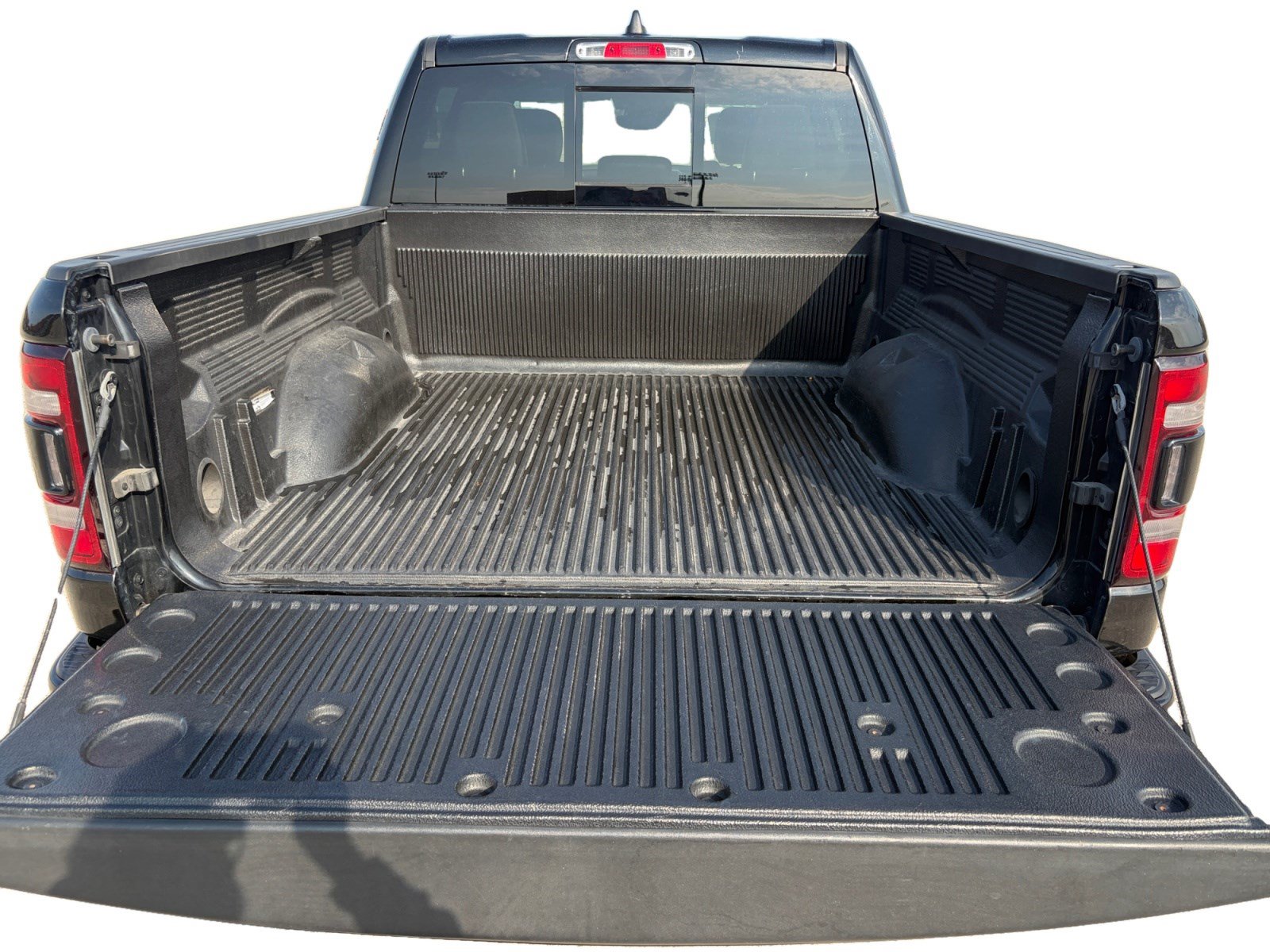 Used 2022 RAM 1500 Laramie AWD/4WD image 23