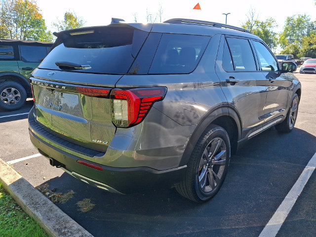 Certified 2025 Ford Explorer Active w/ Active Comfort Package AWD/4WD image 10