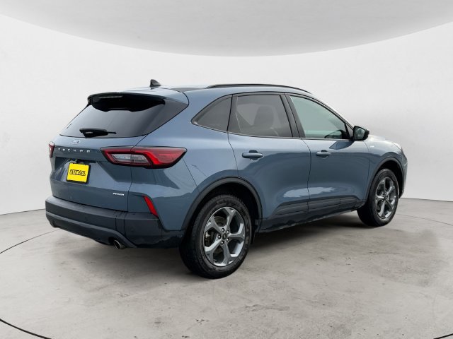 Certified 2026 Ford Escape ST-Line w/ Tech Pack #1 AWD/4WD image 5