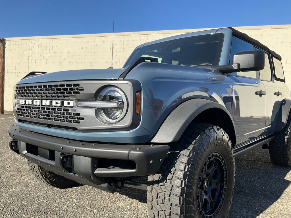 Certified 2023 Ford Bronco Badlands image 4