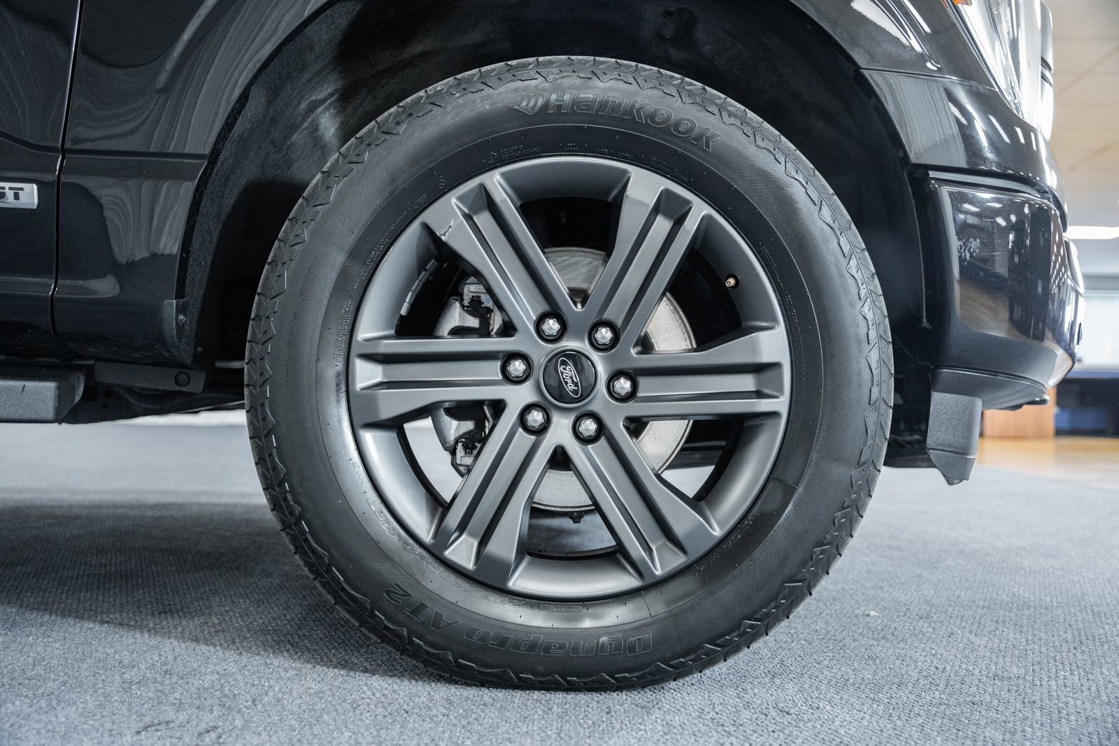 Certified 2023 Ford F150 Lariat w/ Equipment Group 502A High image 25