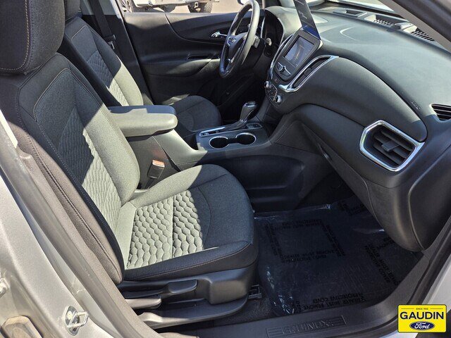 Used 2020 Chevrolet Equinox LT FWD image 16