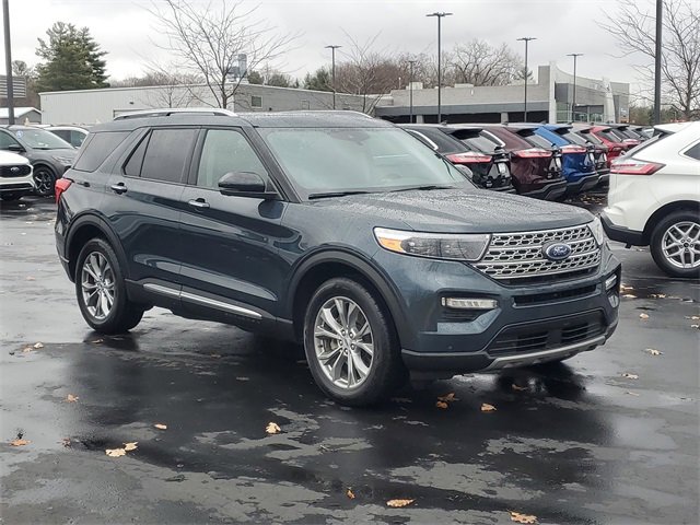 Certified 2022 Ford Explorer Limited w/ Equipment Group 301A image 2