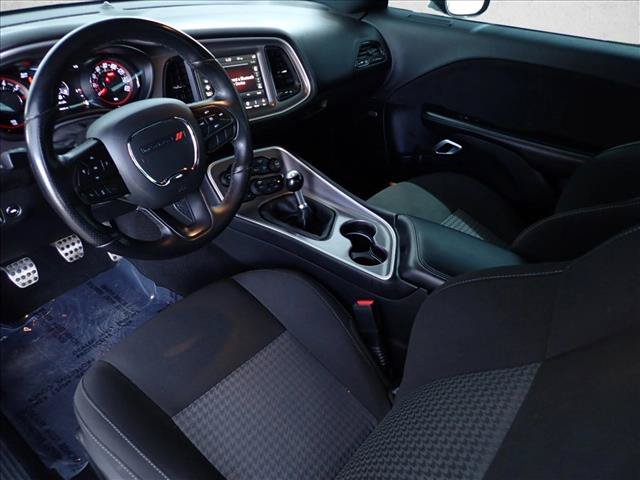 Used 2022 Dodge Challenger R/T w/ Blacktop Package RWD image 9