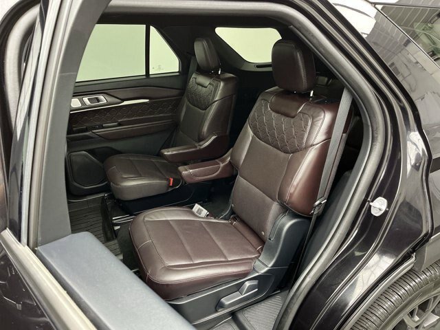 Certified 2025 Ford Explorer Platinum w/ Ultimate Package AWD/4WD image 12