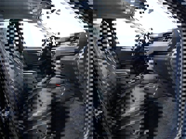 Certified 2025 Ford Escape Platinum image 11