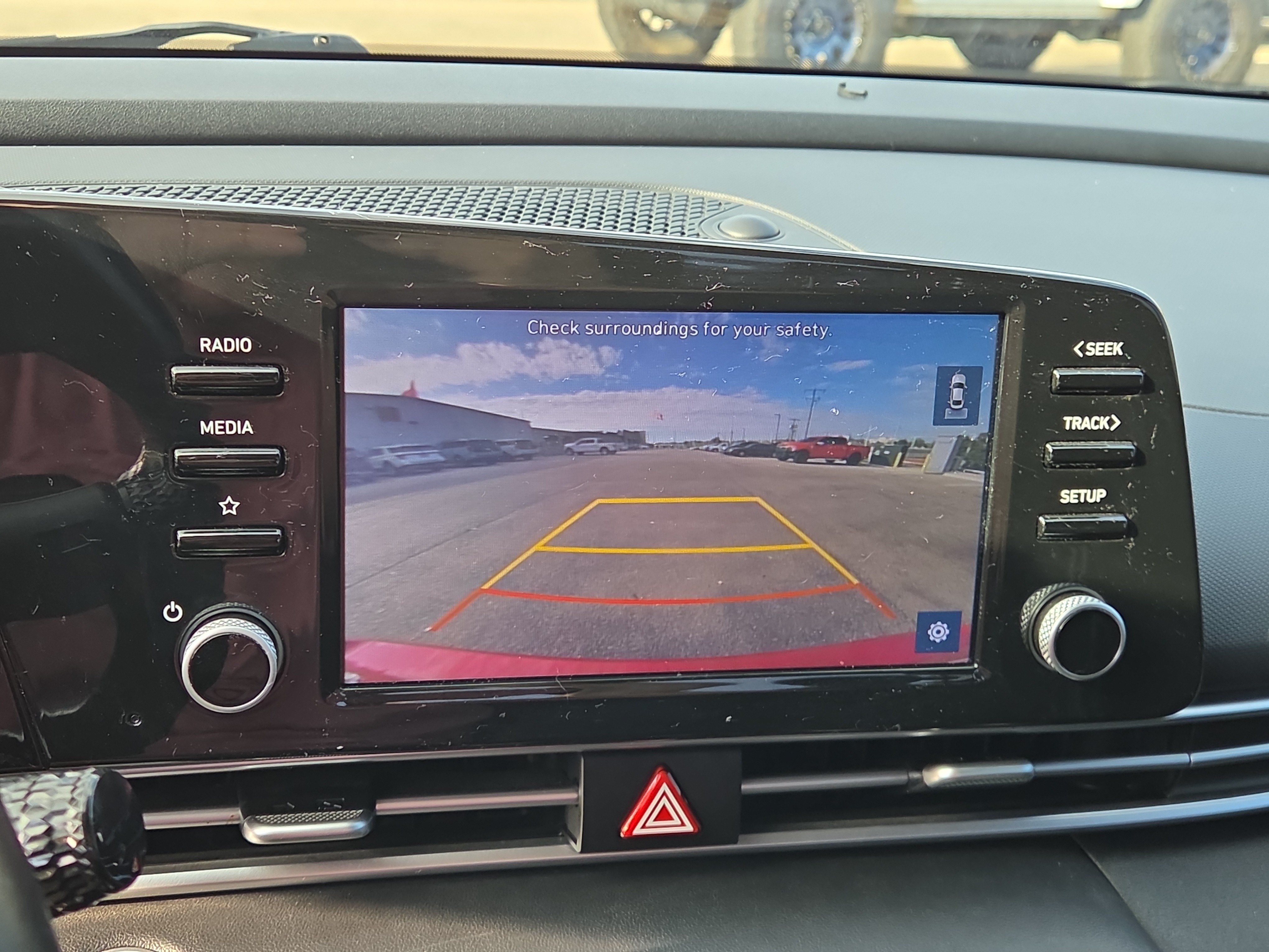 Used 2022 Hyundai Elantra SEL w/ Convenience + Premium Package FWD image 23