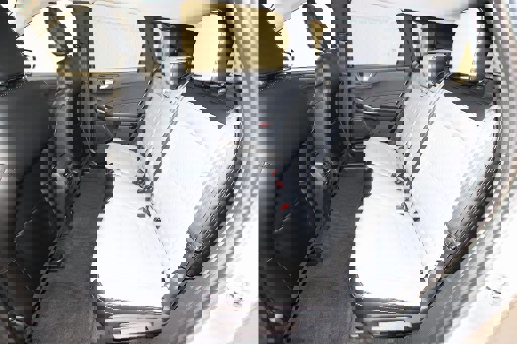 Certified 2024 Ford Escape SE image 55