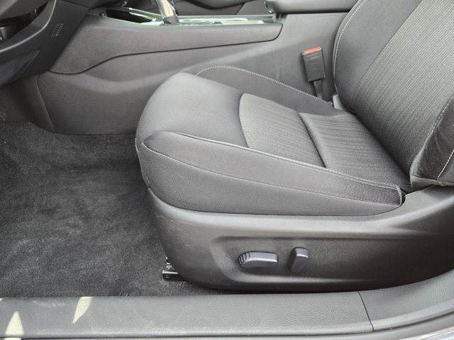 Used 2024 Nissan Altima 2.5 SV FWD image 21