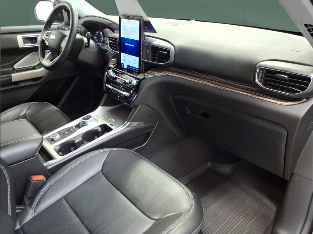 Certified 2022 Ford Explorer Limited w/ Limited Technology Package AWD/4WD image 15