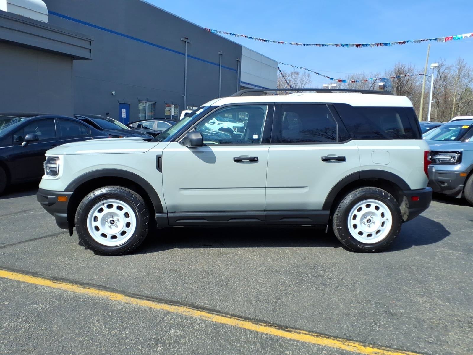 Certified 2023 Ford Bronco Sport Heritage w/ Heritage Convenience Package AWD/4WD image 5