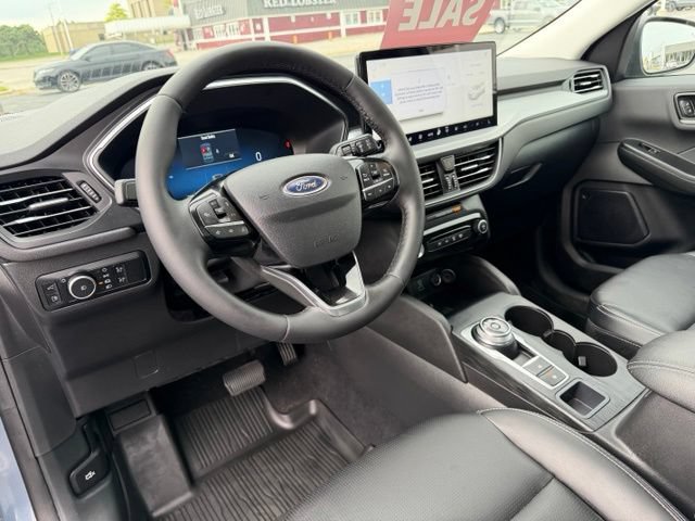 Certified 2023 Ford Escape Platinum FWD image 6