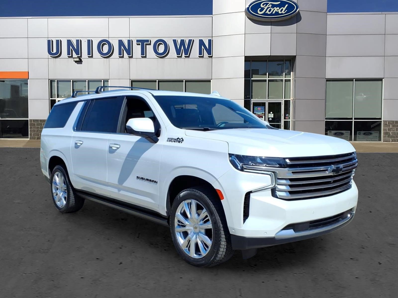 Used 2023 Chevrolet Suburban High Country w/ Advanced Technology Package AWD/4WD image 1