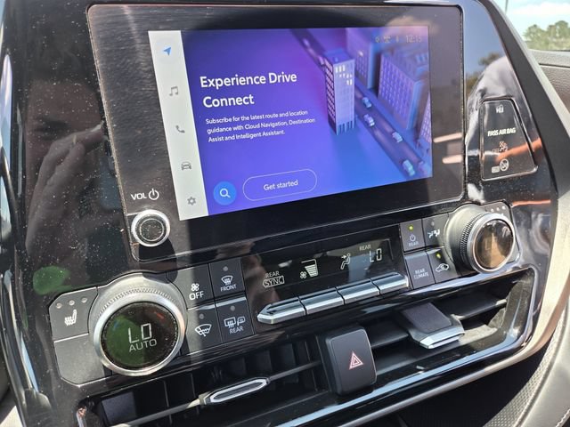 Used 2023 Toyota Highlander XLE FWD image 10