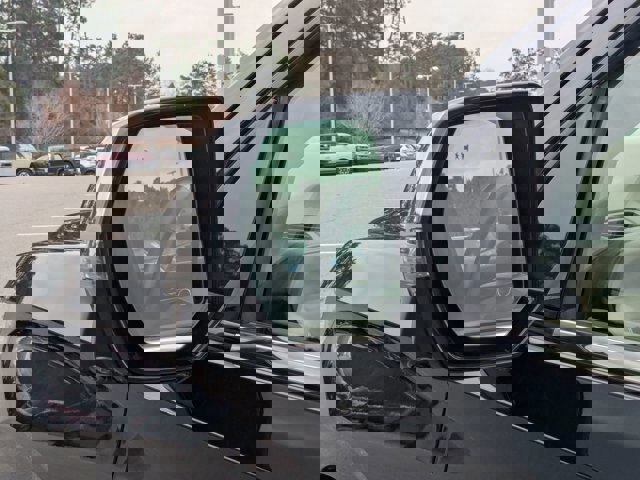 Used 2021 Chevrolet Tahoe Premier w/ Premium Package image 13