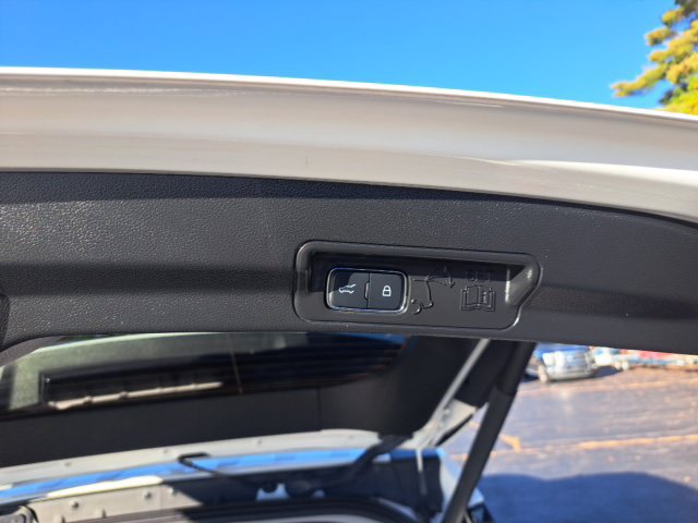 Certified 2024 Ford Explorer XLT w/ Equipment Group 202A AWD/4WD image 28