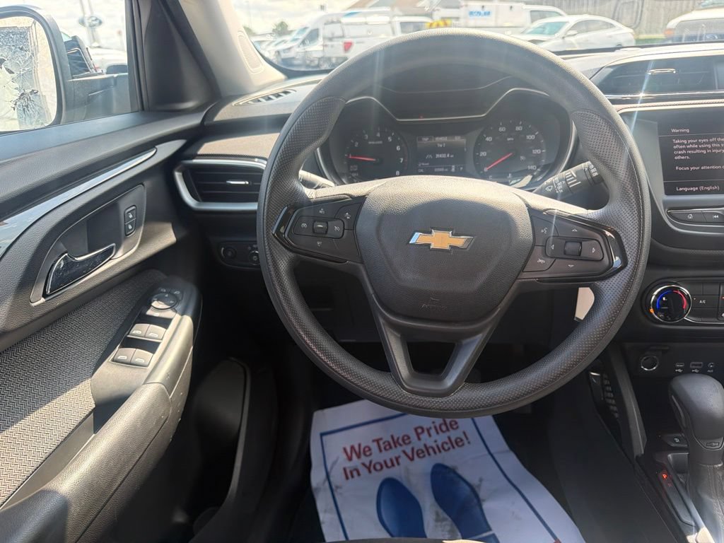 Used 2021 Chevrolet TrailBlazer LS FWD image 18
