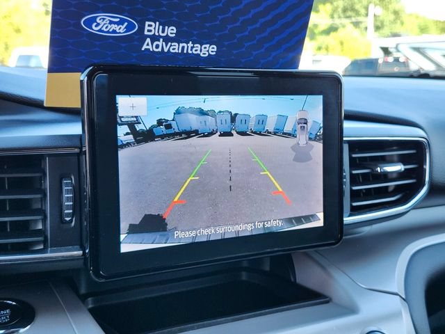 Certified 2023 Ford Explorer XLT w/ Equipment Group 202A AWD/4WD image 23