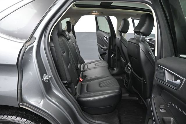 Certified 2024 Ford Edge Titanium AWD/4WD image 24