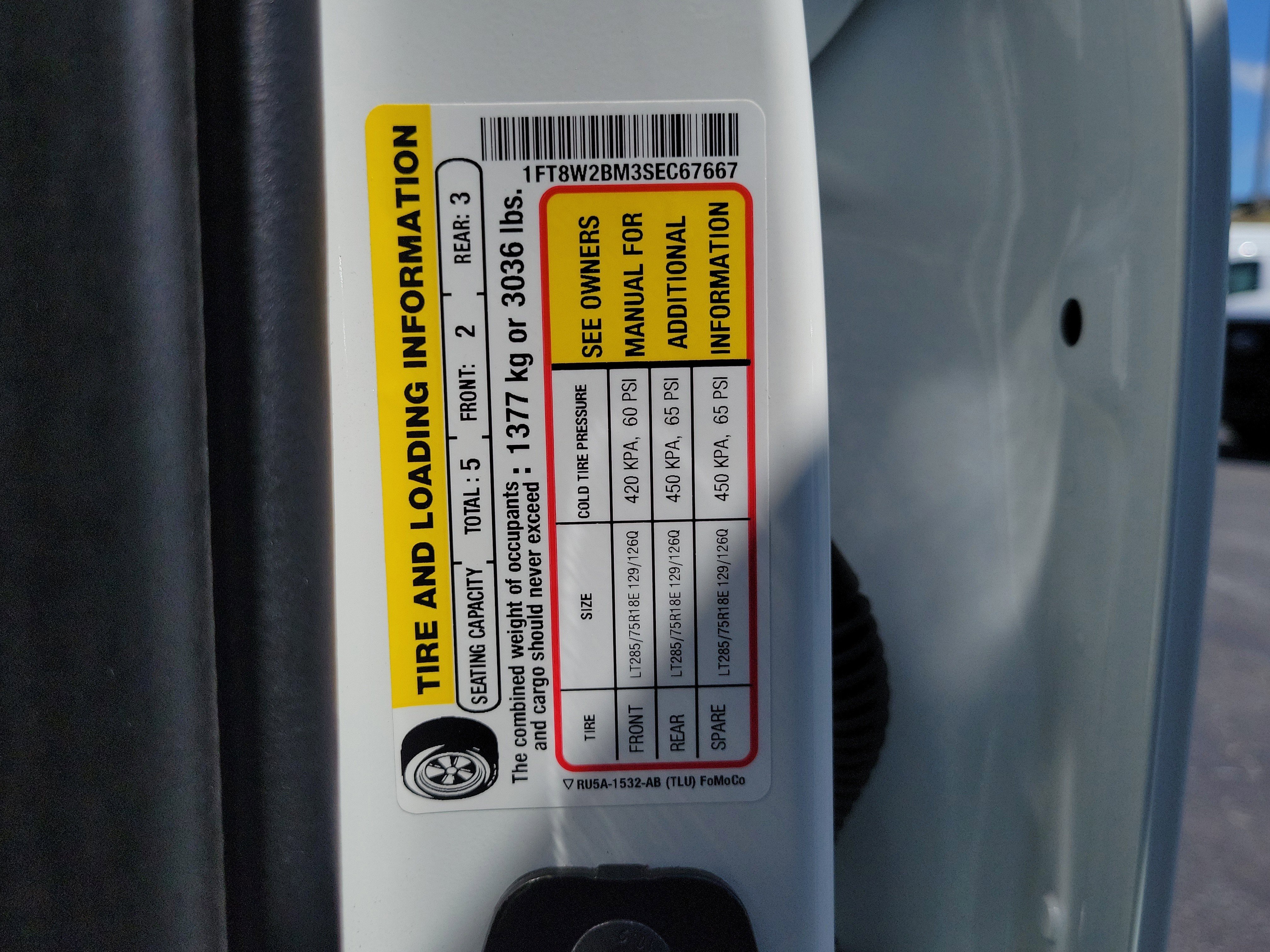 Certified 2025 Ford F250 Platinum w/ Platinum Plus Package AWD/4WD image 30