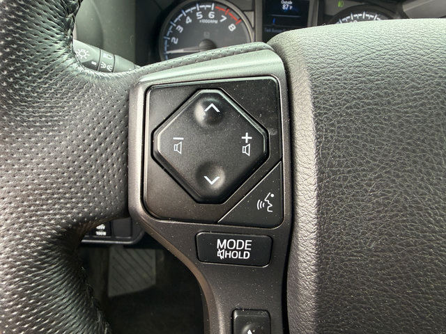Used 2021 Toyota Tacoma TRD Off-Road AWD/4WD image 11