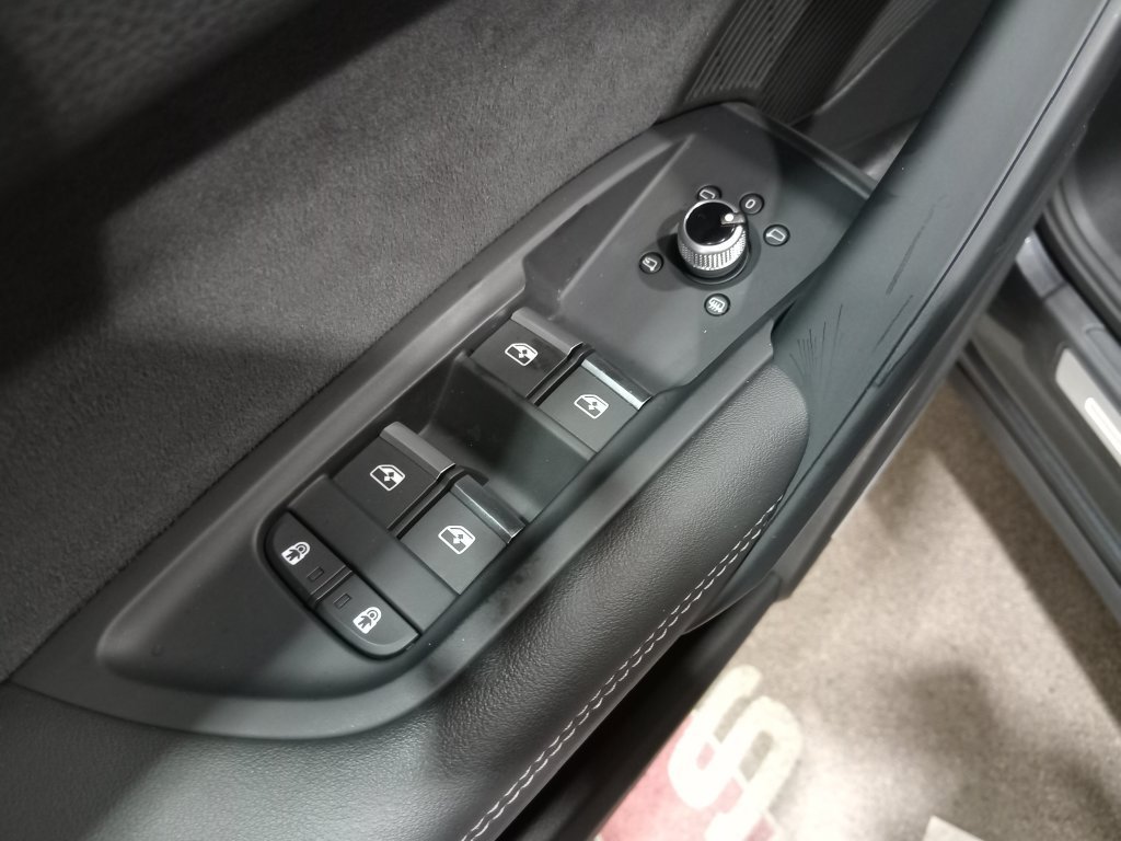 Used 2023 Audi SQ5 Premium Plus AWD/4WD image 17